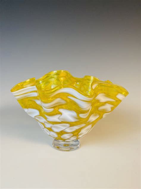 Scallop Bowl By Jacob Pfeifer Art Glass Bowl Artful Home In 2022 Blown Glass Bowls Art