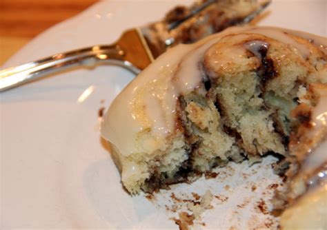 If you grew up eating classic cinnamon rolls, this icing is going to be your favorite. Cinnamon Rolls without Yeast