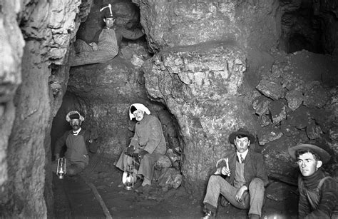 Underground Mining 1800