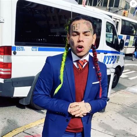 Tekashi 69 Celebrity Social Media Photo Posted Via Instagram Le 17