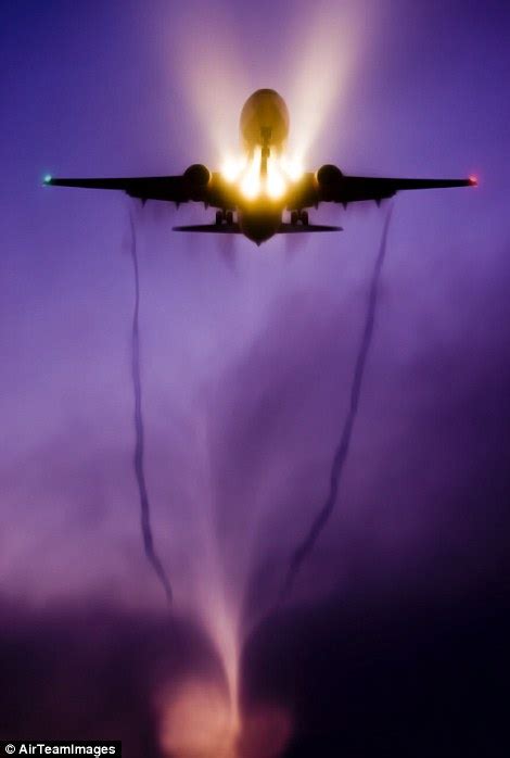 Incredible Images Of Vapour Trails And Sonic Booms Created By Planes In