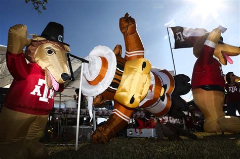 A Guide To Texas College Mascots