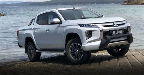 Looking to buy a new mitsubishi triton (2019) vgt mt in malaysia? 2019 Mitsubishi Triton review: GLS Premium flagship driven!