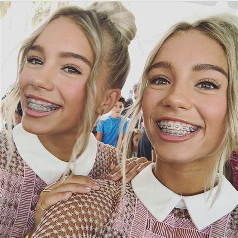 lisa and lena at the teen choice awards braces girls cute braces adult braces dental braces