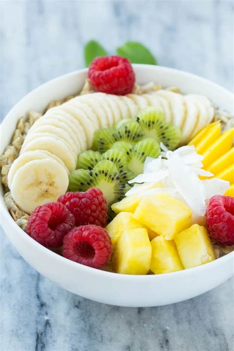 Receta Para Un Tazón De Desayuno Con Frutas Y Avena