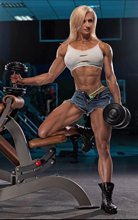 Pin On Fit Muscle Girl And Milf