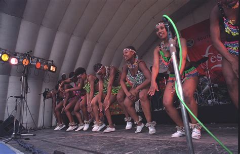 Umoja Zulu Dance Group The South African Big Braai Coin St Flickr