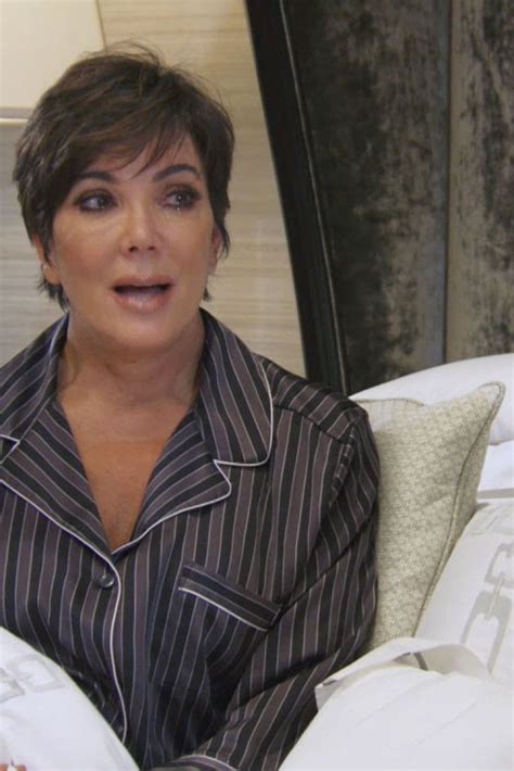 New Clip Shows Kris Jenner S Emotional Reaction To Bruce S Transition Kris Jenner Bruce New Clip