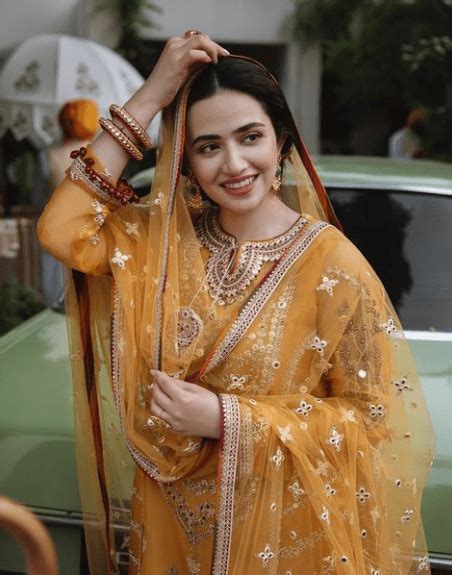 Sana Javed Pakistani Beautiful Actress Latest Photos And Drama