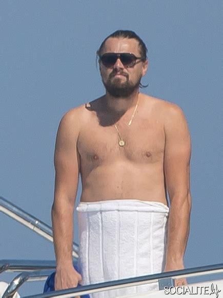 Leonardo Dicaprio Sunbathes Shirtless Outdoors Naked Male Celebrities