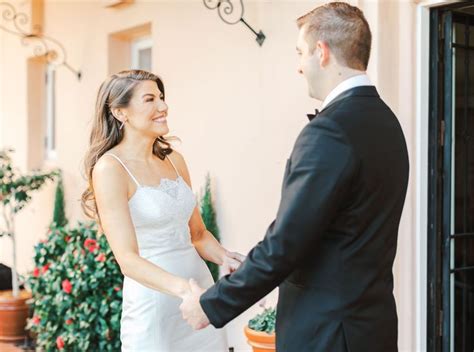 Intimate Winter Wedding At La Valencia Hotel In La Jolla La Valencia