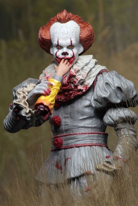 Everyone repeats that line about the it scene, but nobody ever goes into detail on. Stephen King's It 2017 Action Figure Ultimate Pennywise (I ...
