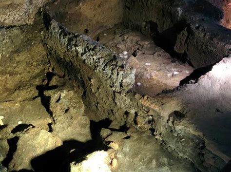 A 23000 Years Built Wall Found At The Prehistoric Theopetra Cave In