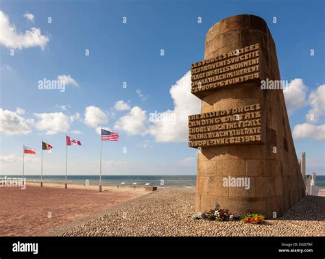 Omaha Beach D Day Denkmal In Saint Laurent Sur Mer Normandie
