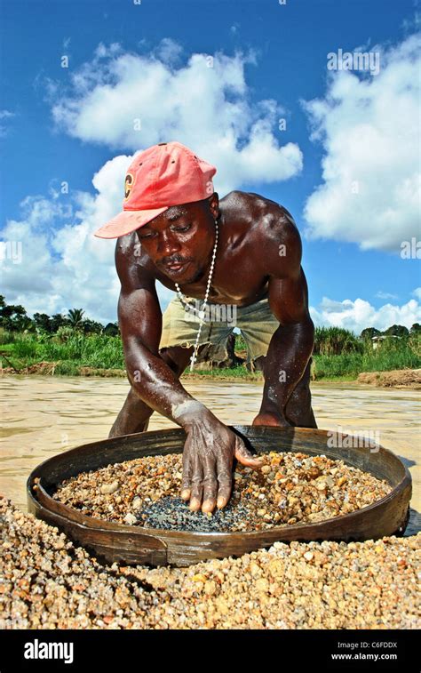 Diamond Mining Koidu Sefadu Kono Sierra Leone Stock Photo Alamy