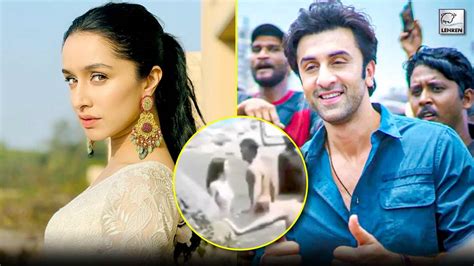 Ranbir Kapoor Goes Shirtless In A Steamy Hot Scene With Shraddha Kapoor