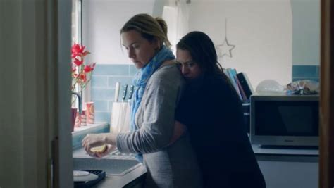 i am ruth trailer released for show starring real life mother daughter kate winslet and mia