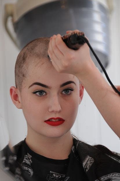 Fashion Blogger Leyah Shanks Shaved Her Head For A Totally Body Positive Reason