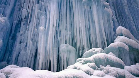 Frozen Waterfall Wonderful Winter Wallpaper Wallpaper Download 2560x1440
