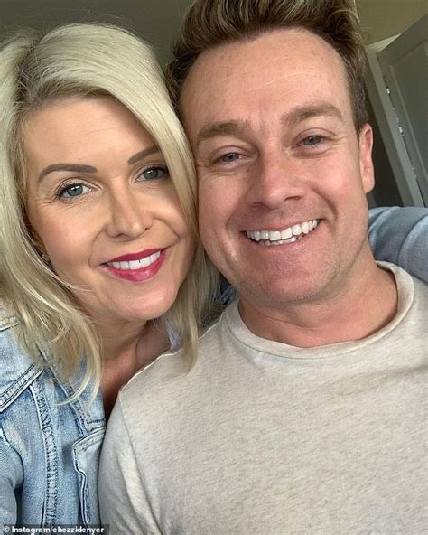 Grant Denyer S Heavily Pregnant Wife Chezzi Shows Off Her Growing Bump At 36 Weeks Daily Mail