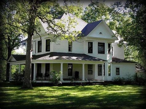 53 Old Farmhouse Converted Into A Warm Industrial Farmhouse Farmhouse