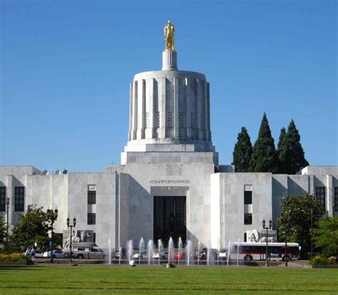 Oregon State Capitol Salem Tripadvisor
