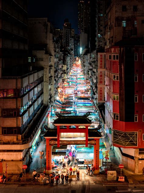 Picture Of The Week Hong Kongs Temple Street Market Andys Travel Blog