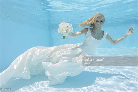 Underwater Bride High Res Stock Photo Getty Images