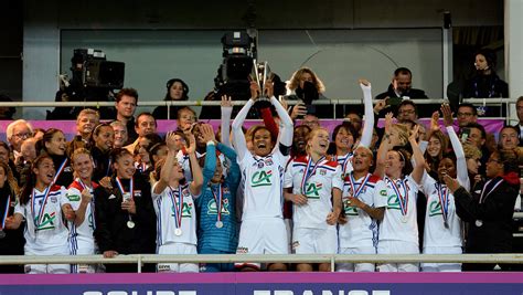Coupe De France Féminine - Football. Coupe de France féminine : Lyon remporte logiquement la