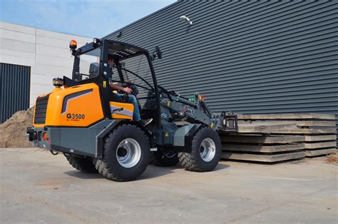 Giant G3500 Compact Wheel Loader Giant Loaders