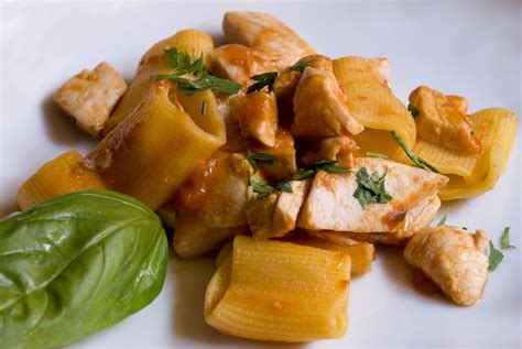 Paccheri Artigianali Al Sugo Di Ricciola Di Ponza Ristorante La