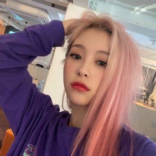 Gahyeon Dreamcatcher Dream Catcher Pink Hair Kpop Girls