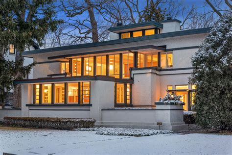 Frank Lloyd Wright Inspired Home In Wilmette 16m Chicago Tribune