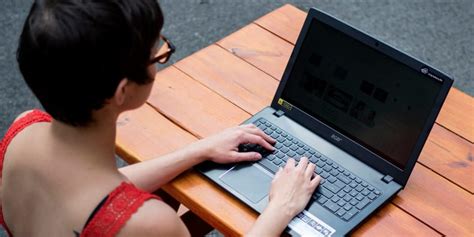 The 5 Best Laptops For Seniors Reviewed