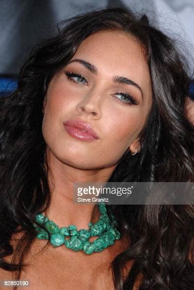 Megan Fox Arrives At The Los Angeles Premiere Of Eagle Eye At The
