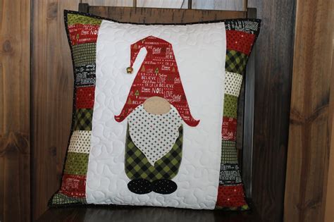 Sunshine Sews Gnome Pillow Gnome Pillow Christmas Quilt Ideas
