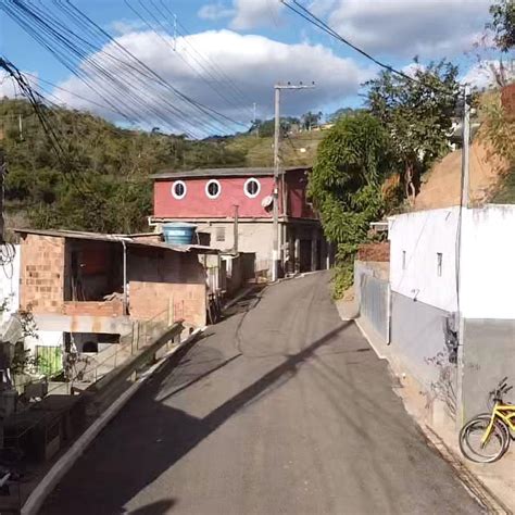 Prefeitura No Bairro Rua Amazonas Recebe Asfaltamento