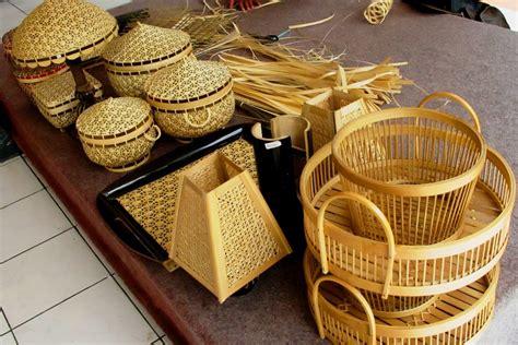 Ini Kerajinan Yang Dapat Dibuat Dengan Anyaman Bambu