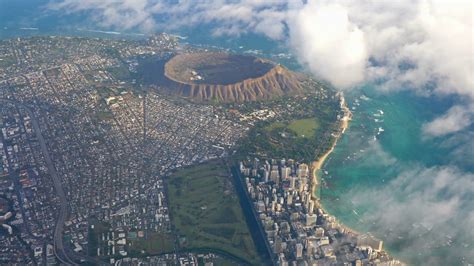 Free Download Aerial Shot Above Diamond Head And Waikiki Beach At Oahu