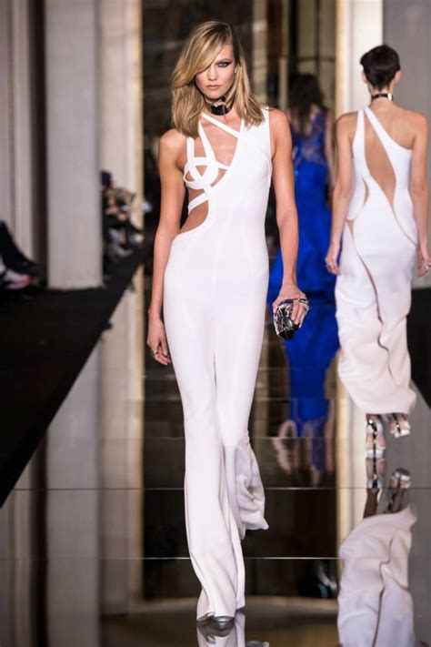 Atelier Versace Spring 2015 The Curve Of Couture