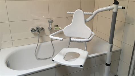 Das ist jetzt möglich, denn auf dem markt gibt es tolle badewanne, die mit ihnen „reisen. Hilfsmittel-Ratgeber "Badewannenlifter als Erleichterung ...