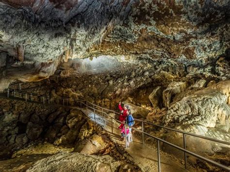 Yarrangobilly Caves Snowy Mountains Guided Tours Herald Sun