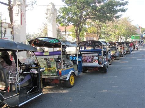 Tuk Tuks In Chiang Mai Rolling Okie Flickr