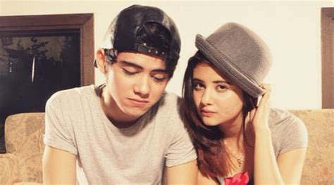 Jun 27, 2021 · keajaiaban cinta menjadi salah satu sinetron terbaru sctv yang berhasil mencuri perhatian penonton, karena dibintangi aliando syarief dan sitha marino. Kakak Perempuan Aliando Ikut Main 'Anak Menteng'