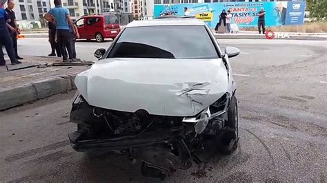 Samsun da kavşakta trafik kazası 2 yaralı Dailymotion Video
