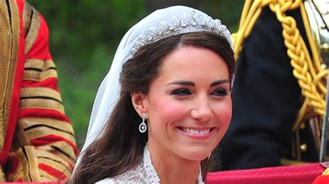 How To Recreate Kate Middleton S Simple Wedding Day Makeup