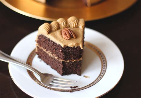 Oh, and they only require six ingredients and contain 156 calories per. Healthy Chocolate Pear Cake with Caramel Frosting