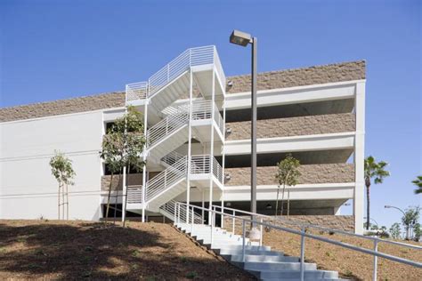 Naval Medical Center Patient Parking Structure Tb Penick And Sons Inc