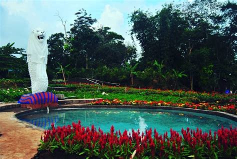 Museum kretek kudus merupakan tempat wisata di kudus yang menyimpan benda bersejarah dari pabrik rokok terbesar di indonesia. Berapaa Biaya Masuk Taman Museum Kretek Kudus / 30 Tempat ...
