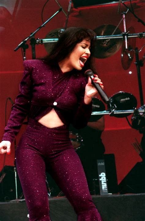 Selenas Astrodome Performance The Last Concert Houston Rodeo 95